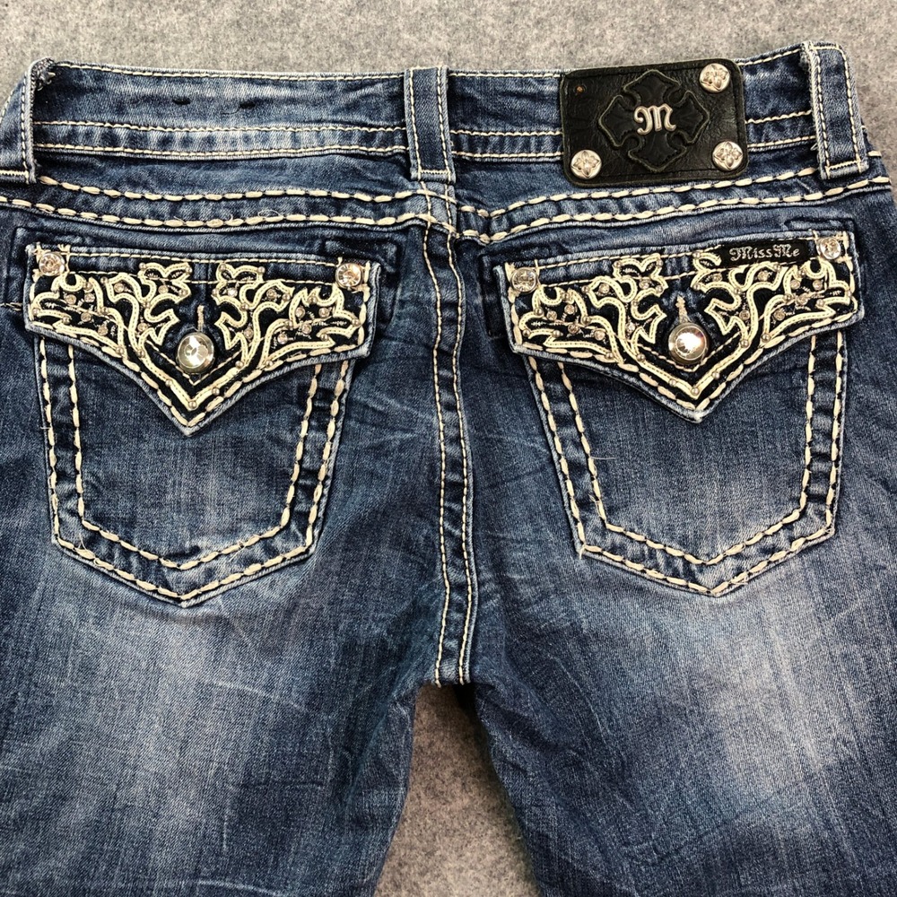 Miss Me Womens Jeans 29x31 Straight Leg Blue Medium Wash Signature Distressed